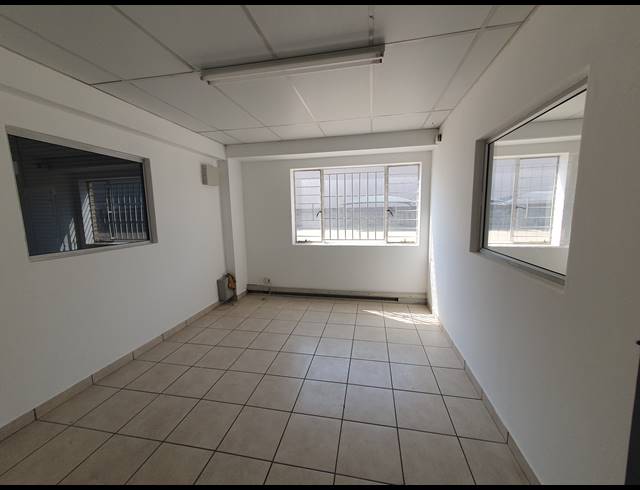2,058M² WAREHOUSE TO LET IN CITY DEEP